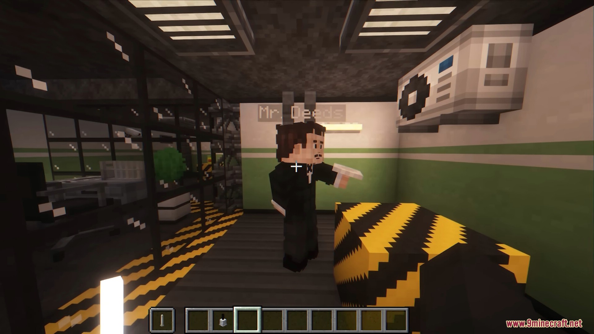 Scp Bell SCP-662 Butler’s Hand Bell Mod (1.20.1, 1.19.2) – Ring And He Appears