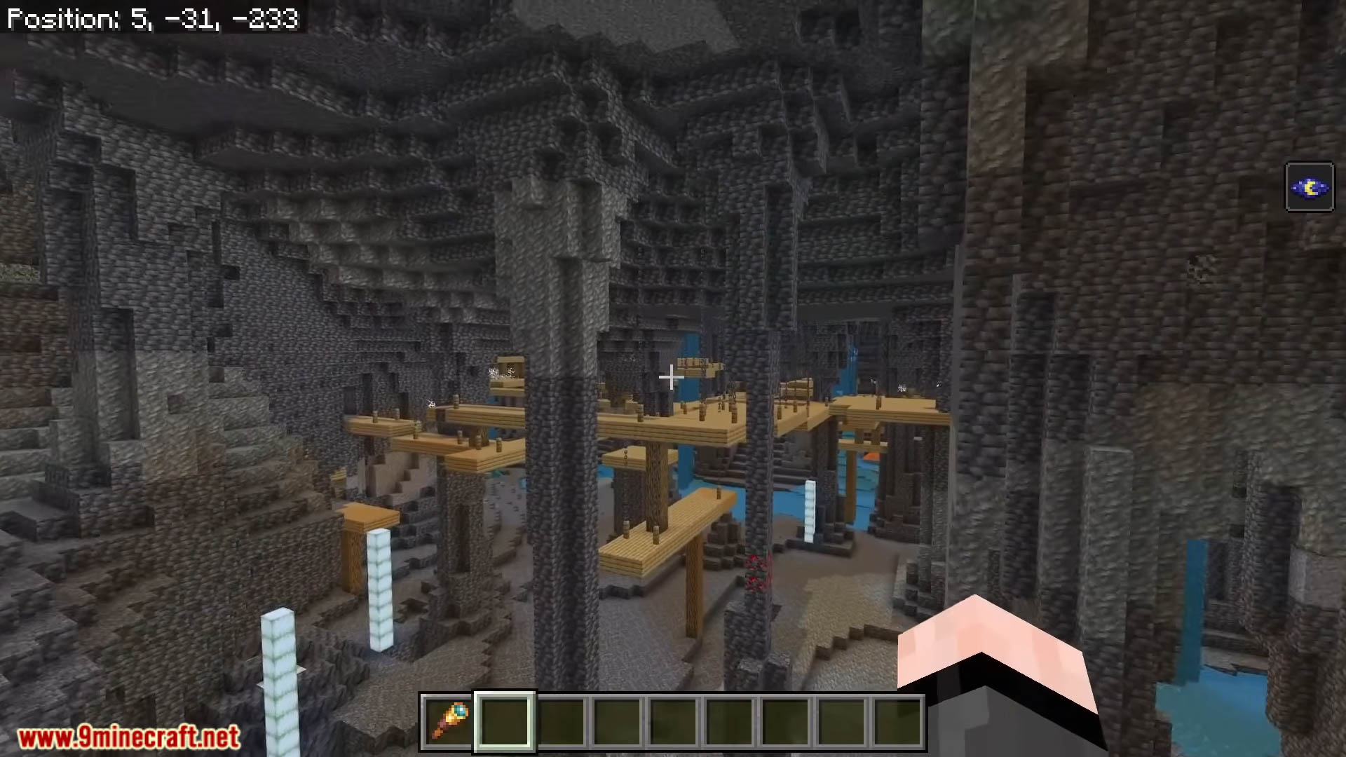 3 Perfect Spawn Seeds For Minecraft (1.21.11, 1.21.1) – Bedrock Edition 11 3 perfect spawn seeds for minecraft screenshots 10