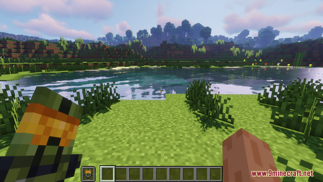 Halo Totem Of Undying Resource Pack (1.21.11, 1.21.1) – A Sleek Sci-Fi Design 7 First person view of a player holding a master chief totem item