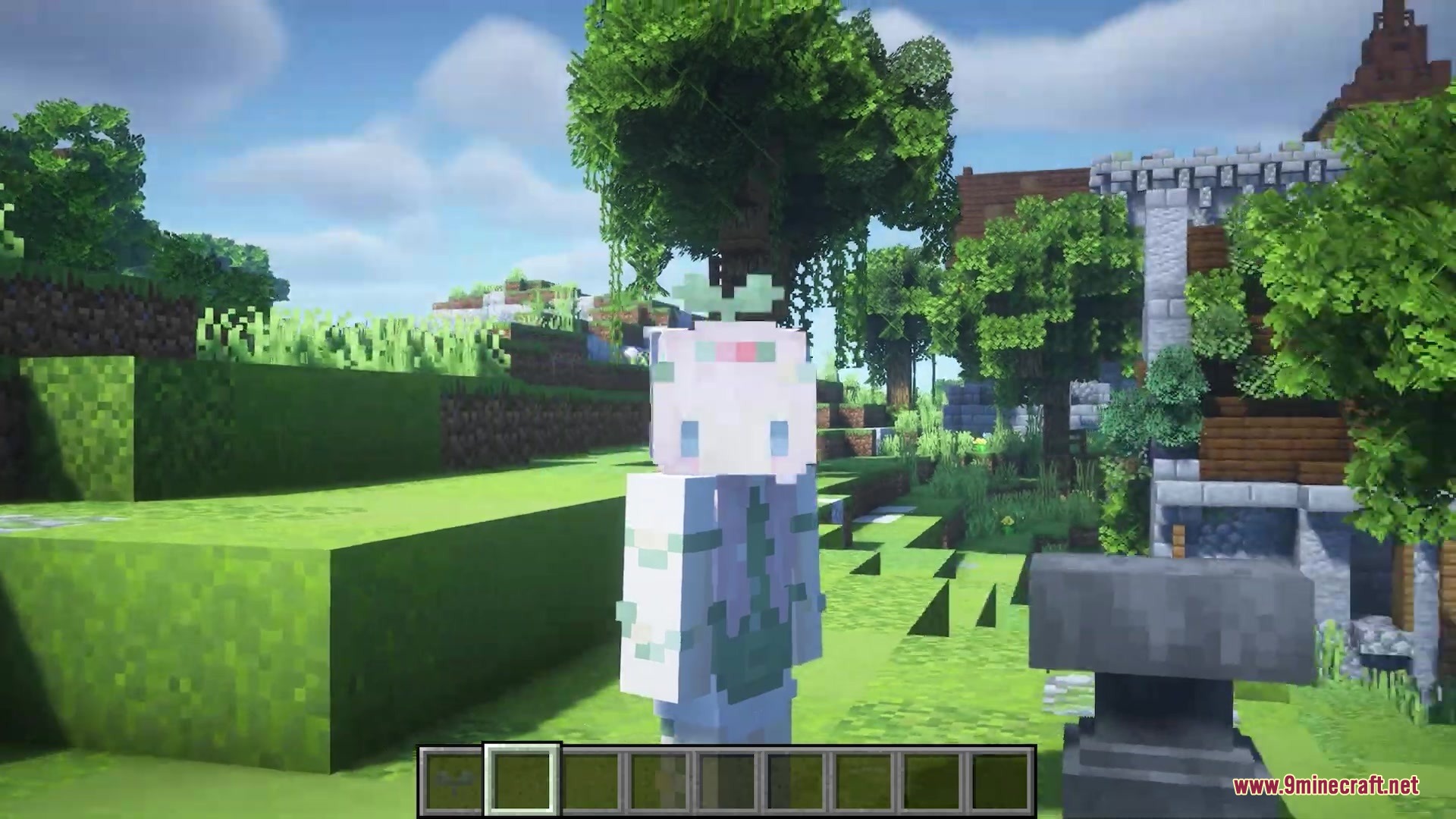 Sprout Hat Resource Pack (1.21.11, 1.20.1) – Wear A Cute Tiny Green Plant 2 A minecraft character wearing a tiny green sprout hat near an anvil