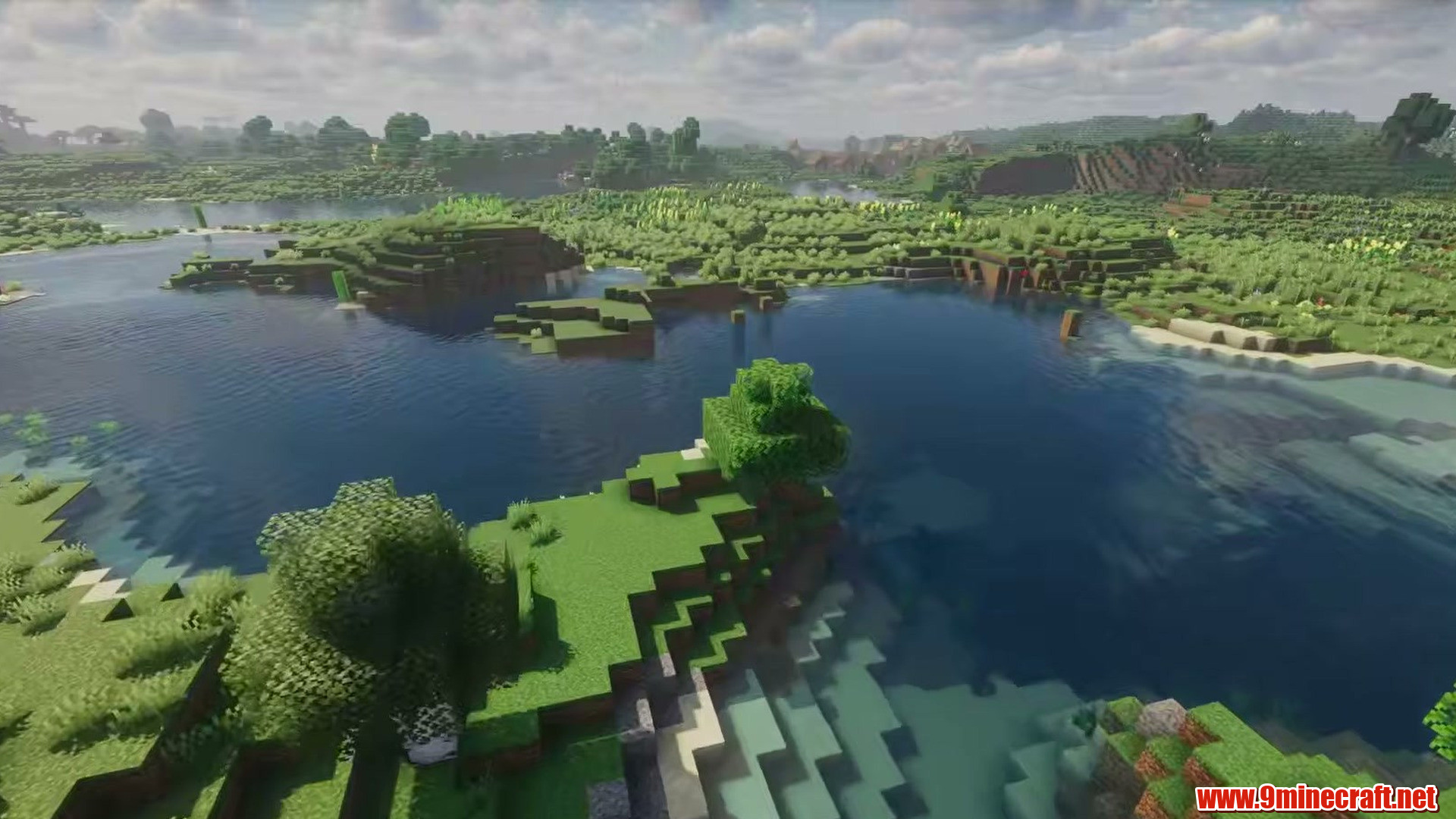Top 13 Flat Land Seeds Perfect For Building In Minecraft (26.2, 1.21.11) – Java Edition 6 Flat green land between lakes in minecraft seed 6442502140353872279