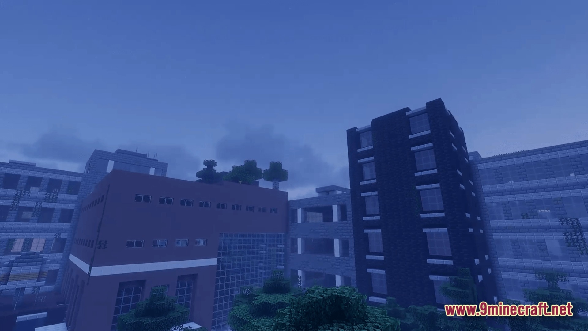 From The Fog Modpack (1.20.1) – Survive The Creepy Stalker 8 Large abandoned modern buildings and skyscrapers stand under a dark, foggy sky in a city biome
