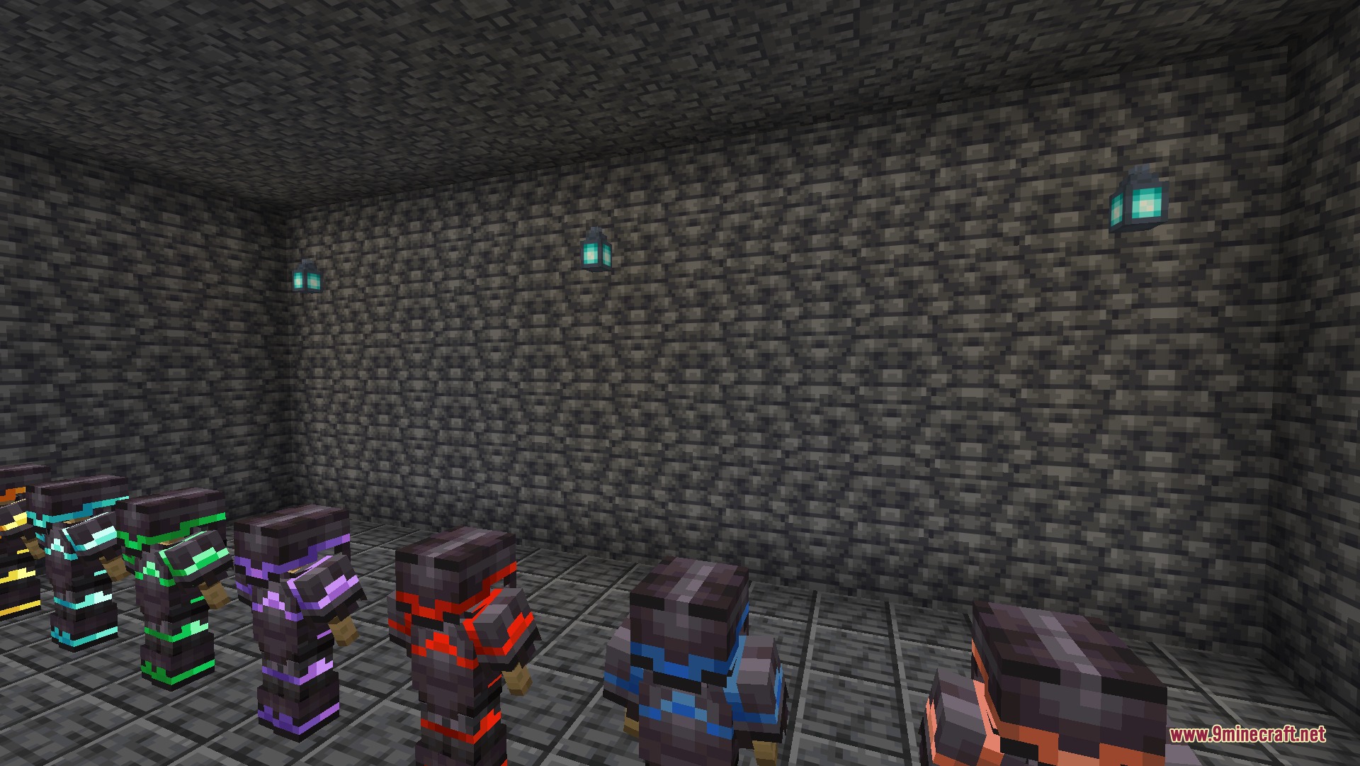 Shiny Armor Trims 9Minecraft Resource Pack (26.2) – Radiant Trims Glowing In The Dark 4 Various netherite armor sets with glowing colorful trims displayed on armor stands