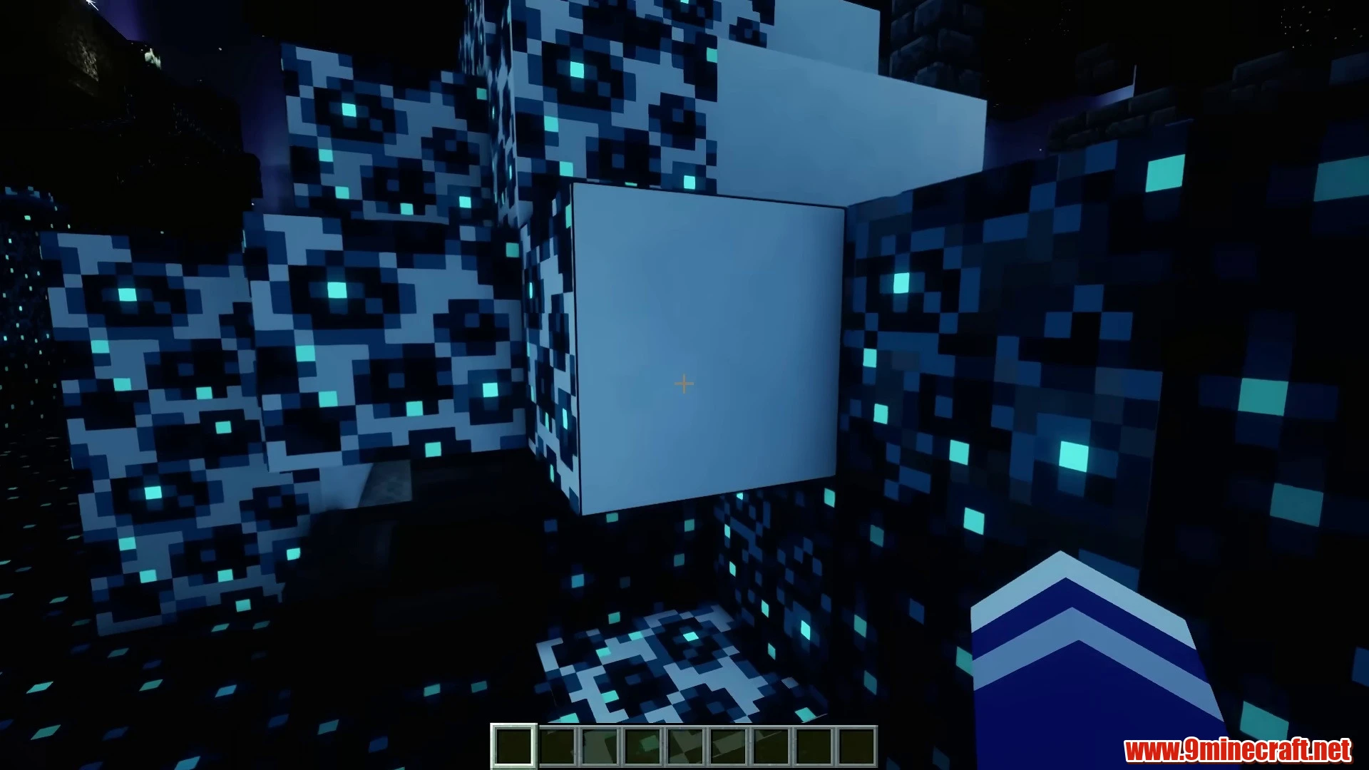 Treacherous ancient city igloo - minecraft 26. 3 seed 7764870308536060138 glowing sculk and snow igloo